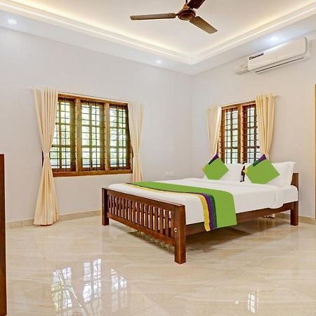 Itsy Hotels Palm Grove By D2V Kochi Bagian luar foto