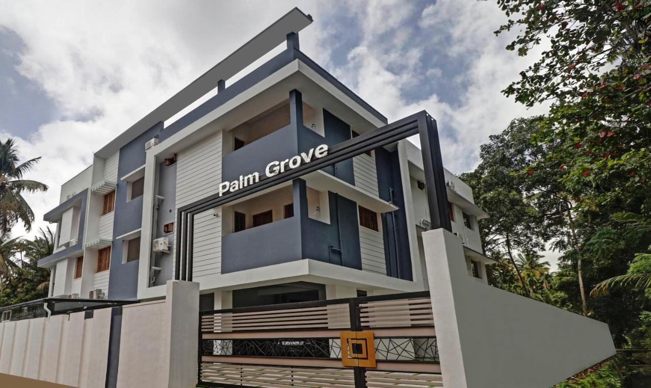 Itsy Hotels Palm Grove By D2V Kochi Bagian luar foto