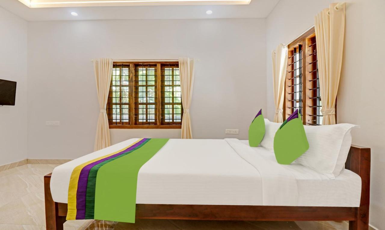 Itsy Hotels Palm Grove By D2V Kochi Bagian luar foto