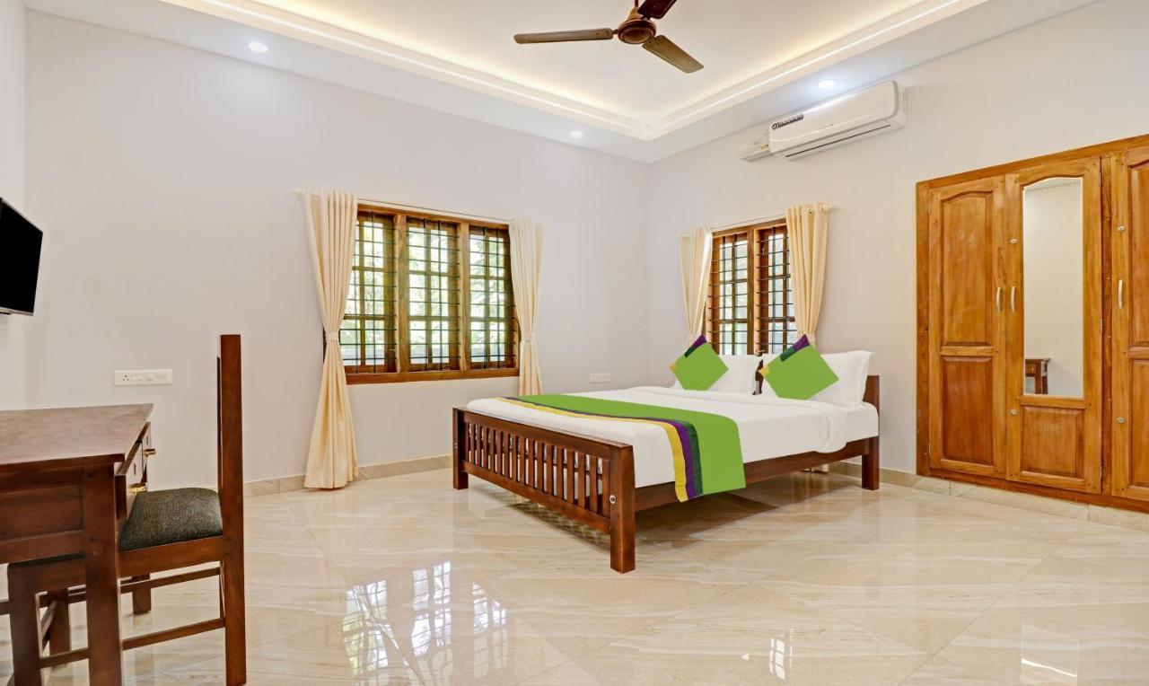 Itsy Hotels Palm Grove By D2V Kochi Bagian luar foto